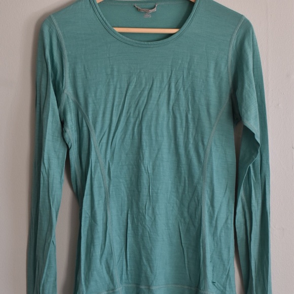 Smartwool Tops - Smart wool crew neck merino wool long sleeve